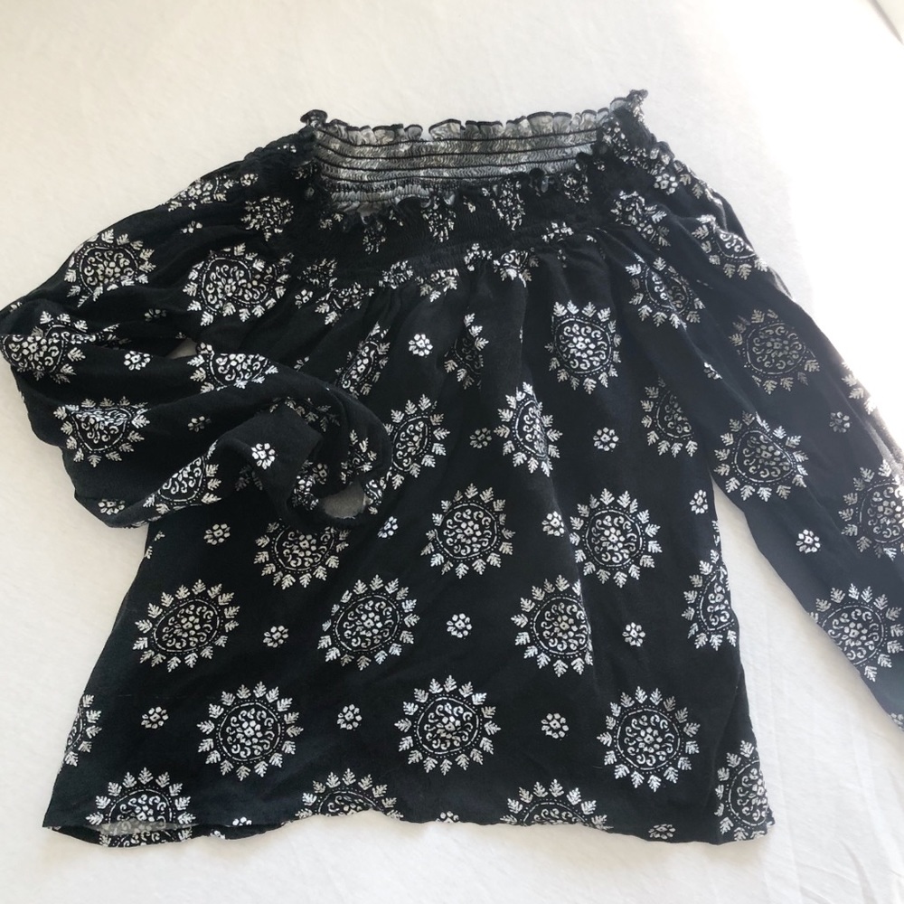 Off-The-Shoulder Top - Picture 2 of 2